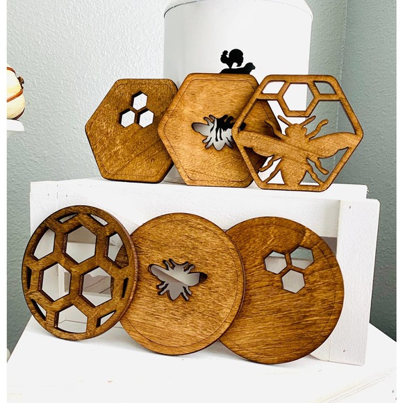 Set Of 6 Handmade Farmhouse Inspired Bee Themed Coasters - Picture 1 of 7